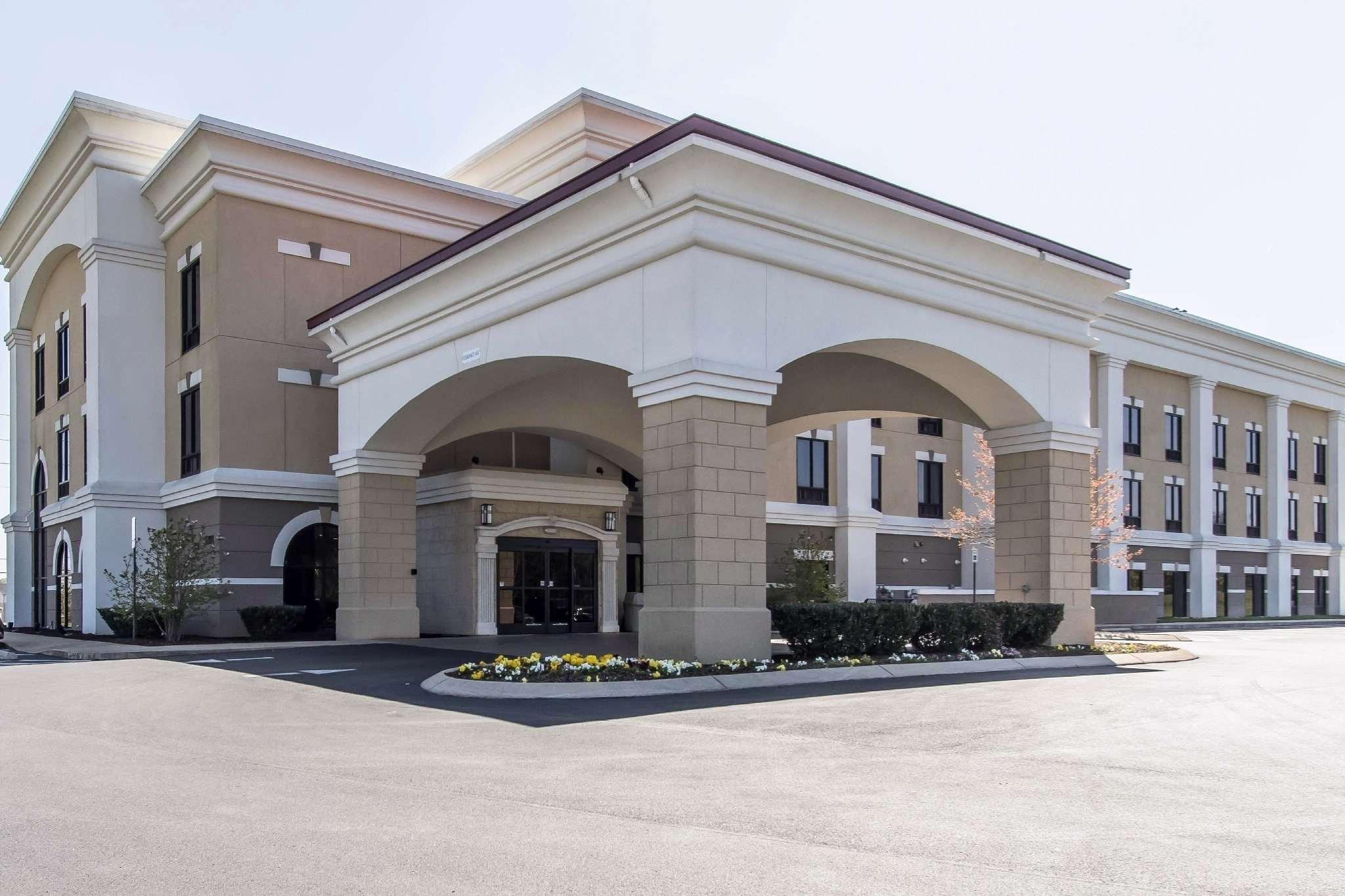 Comfort Suites Smyrna Exterior photo