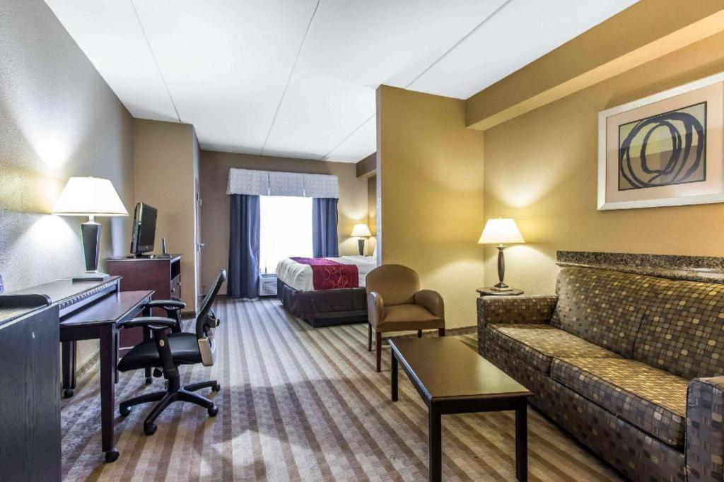 Comfort Suites Smyrna Exterior photo